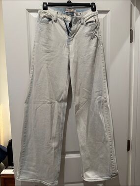 SO Light Wash Wide-Leg Jeans